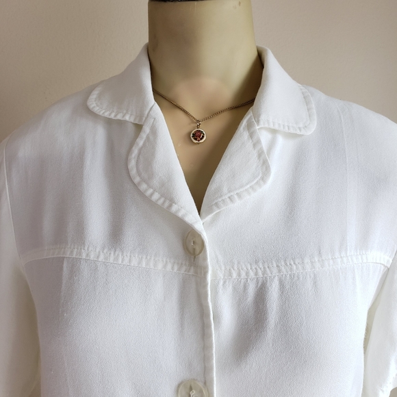 VTG White Short Sleeve Button Up Blouse - Picture 5 of 8
